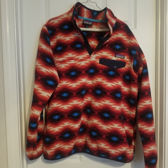 Patagonia Jackets & Blazers - Patagonia pull over